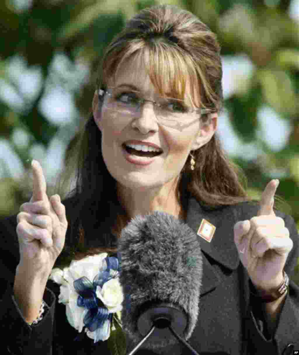 Sarah Palin, wadda ta yi takarar mataimakiyar shugaban kasa ma jam'iyyar Republican a zaben 2008, tana yakin neman zabe ma 'yan tsananin ra'ayin rikau na jam'iyyar wadanda ke kiran kansu 'yan Tea Party
