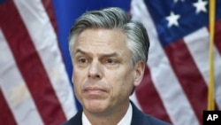 Former US Ambassador to China Jon Huntsman (January 16, 2012 file photo). 