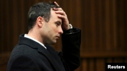 Oscar Pistorius saat hadir dalam salah satu sidang pengadilannya di Pretoria, Afrika Selatan (Juli 2014).