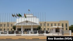 Palais du gouvernement à Bissau, en Guinée-Bissau. (Photo: Ana Guedes/VOA)