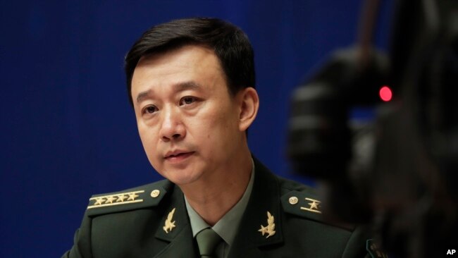 中国国防部新闻发言人吴谦 (资料照片)