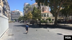 A predominantly immigrant neighborhood in Nice, France, where the largest single foreign-born population is Tunisian, July 16, 2016. (H.Murdock/VOA)