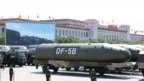 Tên lửa DF-5B của Trung Quốc trong một cuộc duyệt binh năm 2015.