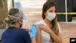 Tiêm chủng ngừa biến thể Delta lây nhiễm cao tại Miami, Florida.