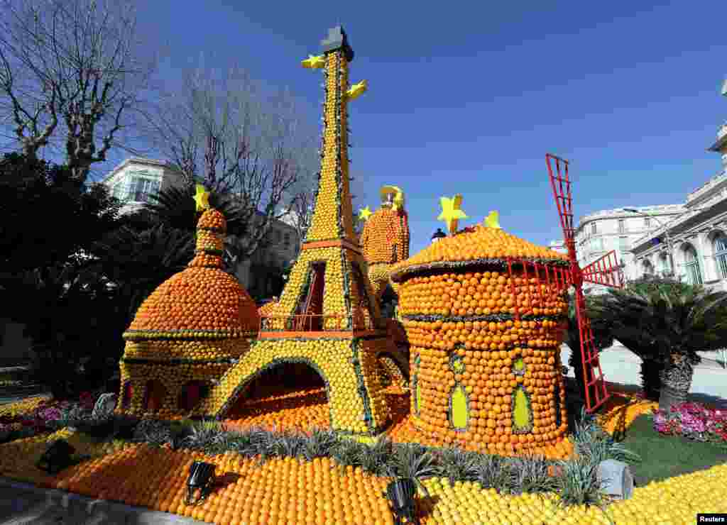 هشتاد و چهارمین فستیوال لیمو در شهر مانتون در فرانسه. تمام مجسمه&zwnj;های این فستیوال با لیمو و نارنج درست شدند.