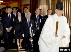 日本总务大臣高市早苗参拜神社