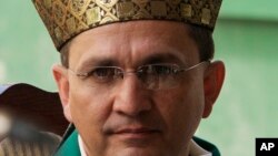 El Vaticano informó que el obispo auxiliar de Tegucigalpa, Juan José Pineda Fasquelle presentó su renuncia a la edad de 57 años.