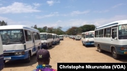 La municipalité a jouté une nouvelle taxe sur les transports, à Bujumbura, Burundi, le 6 novembre 2016. (VOA/Christophe Nkurunziza) 