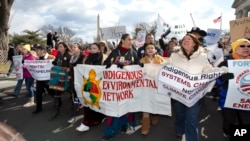 Les amérindiens du Canada manifestent pour leur droit, au Canada, le 27 février 2013.