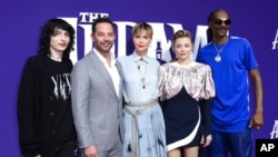 Estreno de "La Familia Addams", el 6 de octubre, en Los Ángeles, California. En la gráfica: Nick Kroll, Charlize Theron, Chloe Grace Moretz y Snoop Dog.