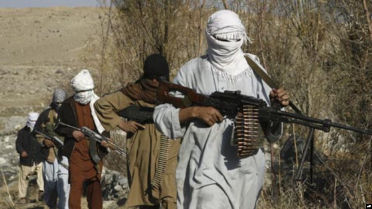 Afghan Civilians Bear Brunt of Taliban, IS Clashes in Eastern Nangarhar