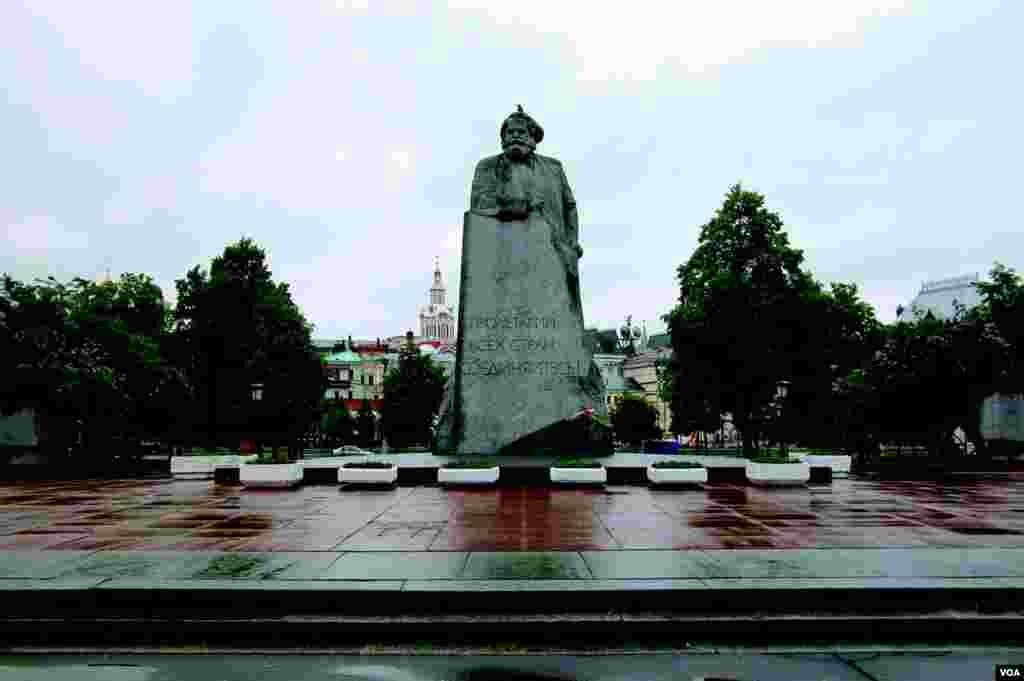 Свердловська площа. (photo: courtesy of Yevgeniy Fiks)