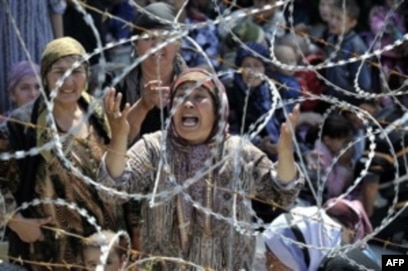 Onlayn ginekologik kresloda porno tomosha qiling