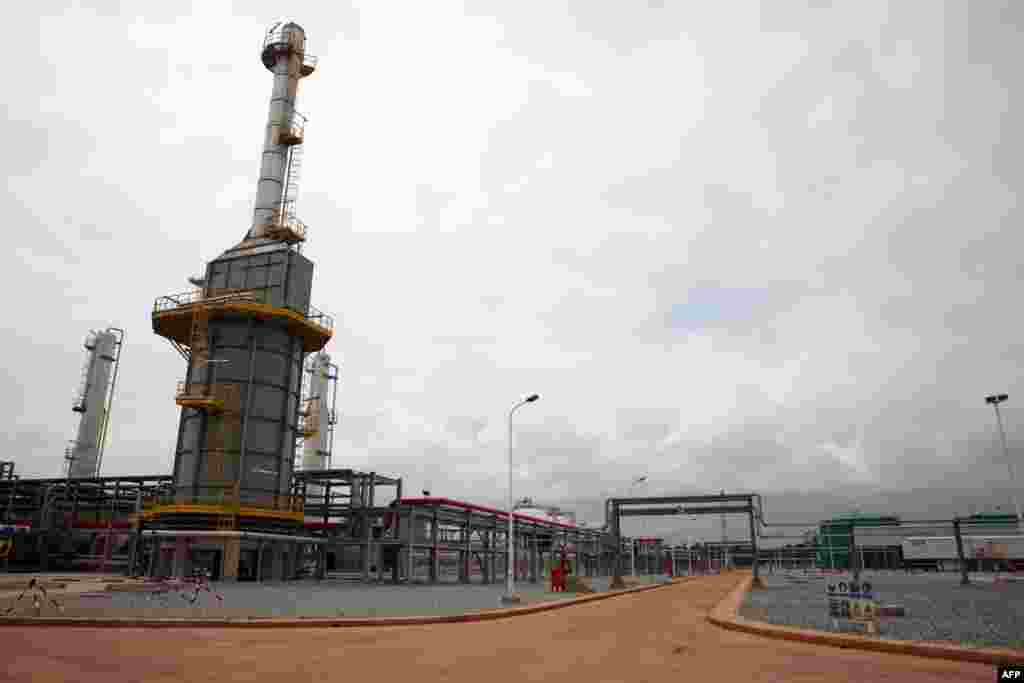 Une vue de l&#39;usine de traitement du gaz naturel dans Atuabo, en dehors d&#39;un éloigné village sur la côte ouest du Ghana, le 2 septembre 2014. 