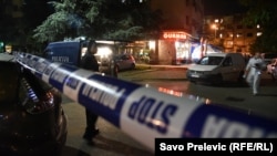 Montenegro -- Olivera Lakic, journalist of the Vijesti newspaper, was wounded in Podgorica (police, investigation, attack, investigators, forensics), May 8, 2018.