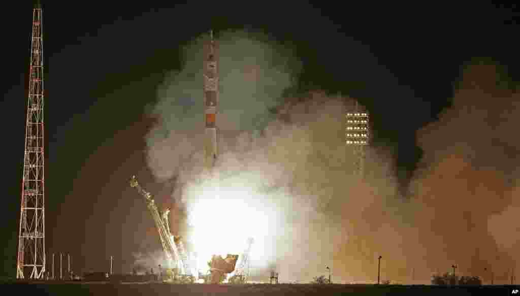 The Soyuz rocket booster with Soyuz space ship carrying a new crew to the International Space Station blasts off at the Russian-leased Baikonur cosmodrome, Kazakhstan, May 29, 2013.