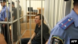 Адвокатам Луценка дали тиждень, щоб ознайомитися з матеріалами справи