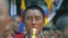 一藏人喇嘛在加德满都佛塔前自焚抗议
