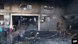 Pabrik sandal Kentex di distrik Valenzuela, pinggiran ibukota Manila, Filipina terbakar hari Rabu (13/5) menewaskan sedikitnya 72 orang. 