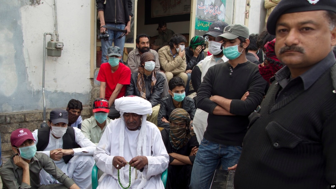 وائس آف بلوچ مسنگ پرسن کے نائب چیئرمین ماما قدیر بلوچ۔ فائل فوٹو