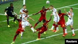 Alemania y Ghana jugaron en Fortaleza un partido electrizante