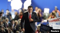 Mitt Romney saat akan menerima secara resmi pencalonan sebagai kandidat presiden Partai Republik. (Foto: Reuters/Joe Skipper)