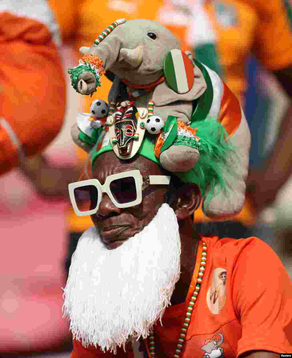 Ivory Coast fan in the stands before the match against Egypt in Cameroon, Jan. 26, 2022.
