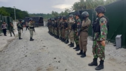 Aktifitas Personel TNI POLRI di Pos Komando Taktis Satuan Tugas Operasi Madago Raya di Kecamatan Poso Pesisir, Kabupaten Poso, Sulawesi Tengah. (Foto : VOA/Yoanes Litha)