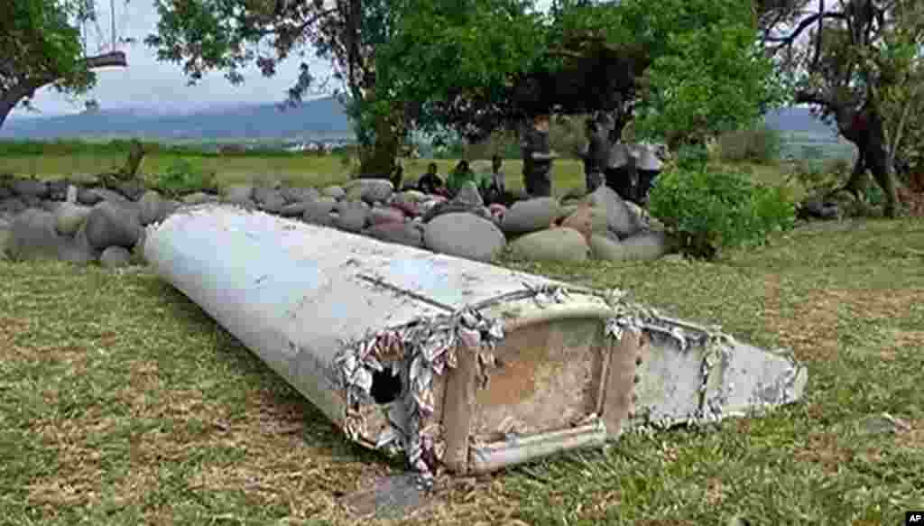 Le débris d&#39;un avion qui pourrait être celui du vol MH370