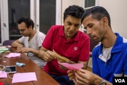 Egyptian prisons administrators don’t allow any type of gift if it can be turned into a hard or sharp object. In Cairo, Egypt. Friday, July 21, 2017. (H. Elrasam/VOA)