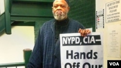 New York'tan sorumlu İslam Liderliği Konseyi Başkanı El Hacı Talip Abdülraşit, uzun süredir New York Emniyeti'nin Müslümanlar'ı izlemek için özel kurulan biriminin kapatılması için mücadele veriyordu