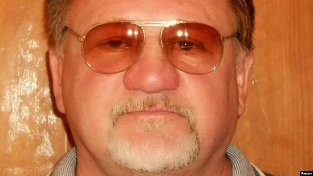 ທ້າວ James Hodgkinson ຈາກເມືອງ Belleville ລັດ Illinois (ຈາກຮູບຢູ່ໃນບັນຊີສື່ສັງຄົມ ທີ່ບໍ່ໄດ້ລະບຸວັນເວລາ ຂອງຜູ້ກ່ຽວ) 