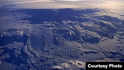 FILE - This image from the Icelandic Met Office shows Bardarbunga, Vatnajökull ice-cap, in 1996.