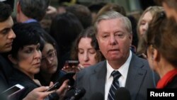 Senatè Lindsey Graham (R-Kawolin di Sid) di desizyon Prezidan Trump la "se pa yon bon desizyon ditou".