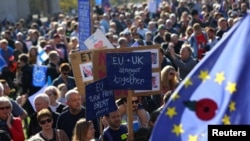Hàng trăm ngàn người tuần hành ở London chống Brexit, 20/10/2018