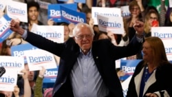 Senator Berni Sanders na mitingu u Vermontu