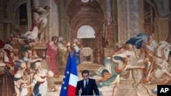 French President Nicolas Sarkozy delivers his New Year address to religious representatives at the Elysee Palace in Paris, 07 Jan 2011