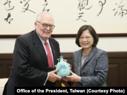 Heritage Foundation President Edwin Feulner met with Taiwan President Tsai Ingwen in October. Feulner was reported to have insider knowledge of Trump-Tsai call.