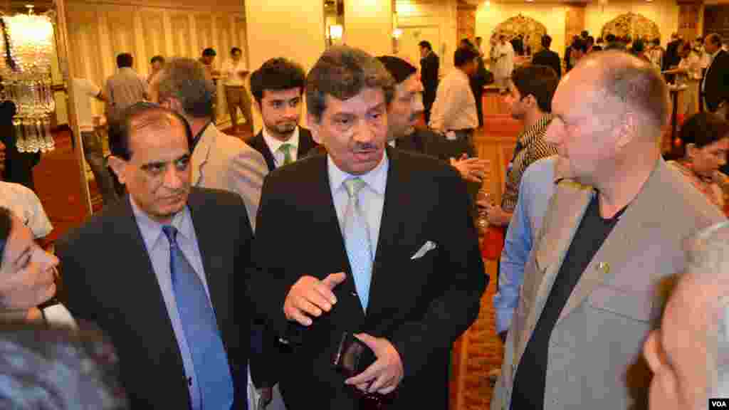 پاکستان فٹ بال فیڈریشن کے صدر فیصل صالح حیات نے بھی شرکت کی۔