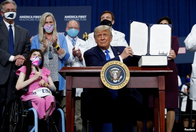 Трамп подписал указ о подготовке медицинской реформы