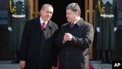 Реджеп Тайип Эрдоган и Петр Порошенко. Украина, Киев, 20 марта 2015.
