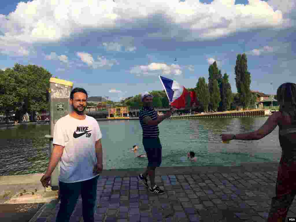 Some World Cup fans dove into this canal in northern Paris to celebrate their team's victory, in Paris, France, July 15, 2018. (L. Bryant/VOA)