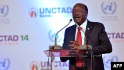 UNCTAD Secretary General Mukhisa Kituyi delivers a speech during the opening session of the organization's conference in Nairobi, July 17, 2016.