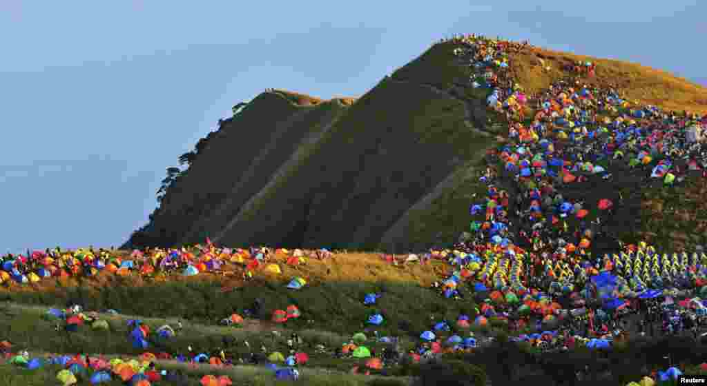 Numerous tents are seen during the 2013 International Camping Festival in Mount Wugongshan of Pingxiang, Jiangxi province, China.