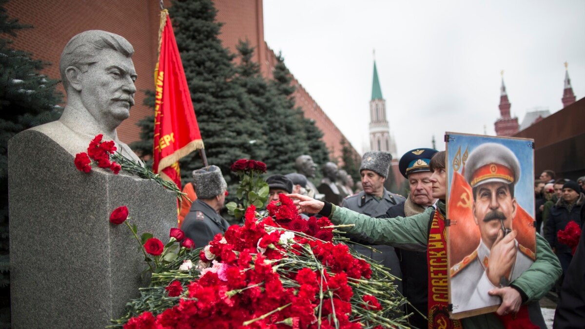 Сталин в москве