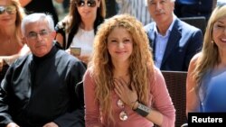 La cantante colombiana Shakira quiere rendir homenaje a la cultura latina en EE.UU., durante el Super Bowl. 