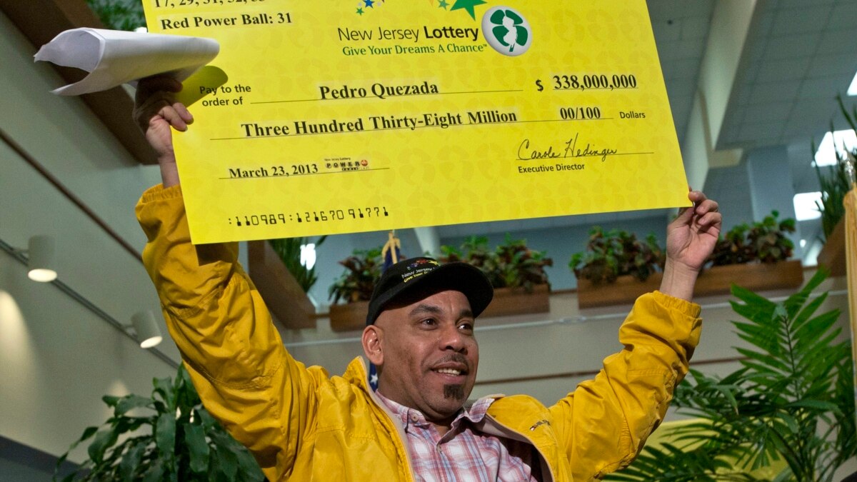 Dominicano gana $338 millones