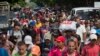 Bị TT Mỹ dọa cắt viện trợ, Honduras, Guatemala chặn đoàn di dân