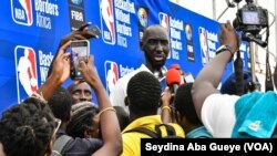 Tacko Fall lors de la 17e édition du camp de la NBA, à Dakar, Sénégal, le 28 juillet 2019. (VOA/Seydina Aba Gueye)