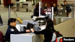 Američka pasoška kontrola na aerodromu u Atlanti